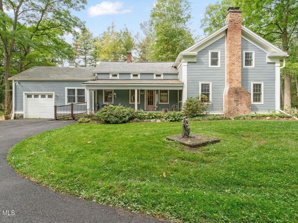 947 Charlton Road, Schenectady, NY 12302