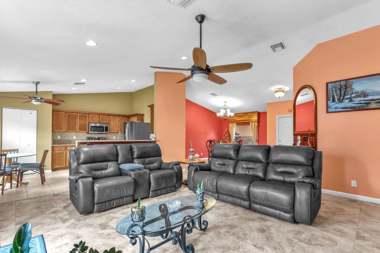 1298 SW Patricia Avenue, Port Saint Lucie, FL 34953 Photo