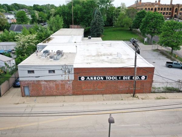 96 E Miller Avenue, Akron, OH 44301