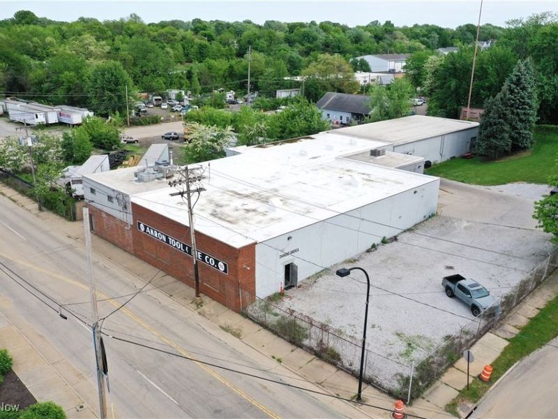 96 E Miller Avenue, Akron, OH 44301 Photo 2