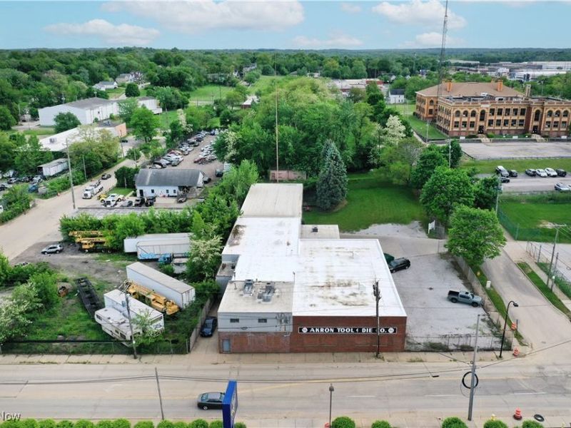 96 E Miller Avenue, Akron, OH 44301 Photo 3