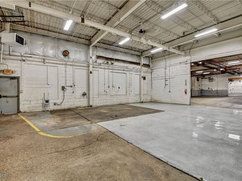 96 E Miller Avenue, Akron, OH 44301 Photo 9