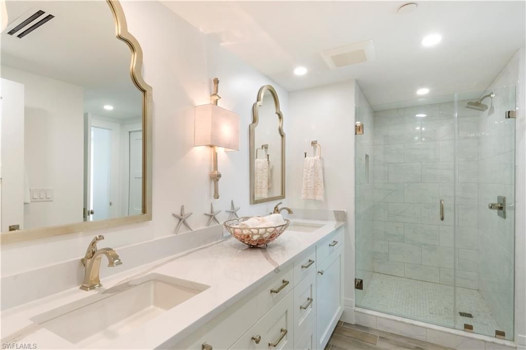 3377 Gulf Shore Blvd N, Unit 1B, Naples, FL 34103 Photo