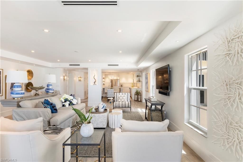 3377 Gulf Shore Blvd N, Unit 1B, Naples, FL 34103 Photo