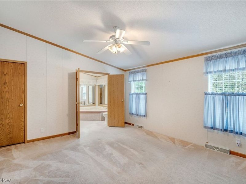 209 Wyngate Drive, Brookfield Township, OH 44403 Photo 25