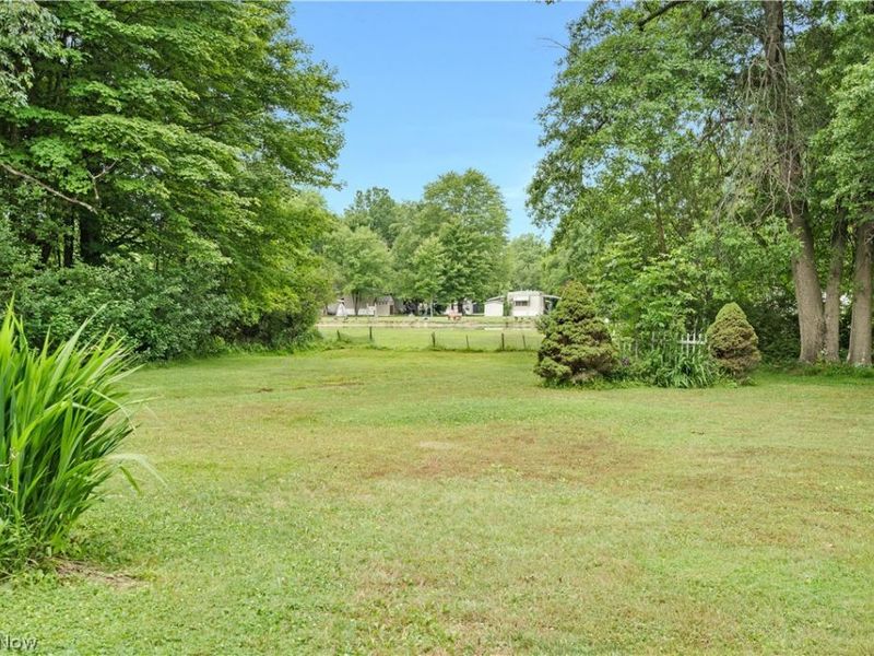 209 Wyngate Drive, Brookfield Township, OH 44403 Photo 39