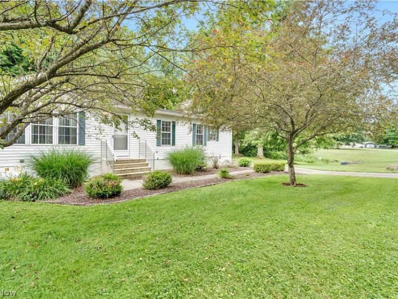 209 Wyngate Drive, Brookfield Township, OH 44403 Photo 47