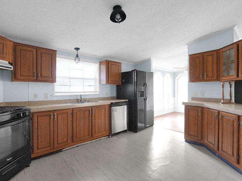 4132 Martinsburg Drive, Columbus, OH 43207 Photo 13