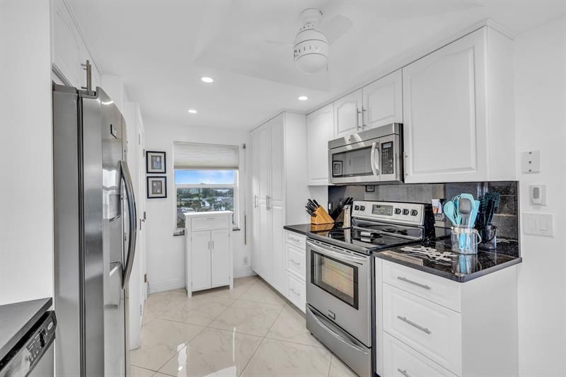 1 Harbourside Dr, Unit 1501, Delray Beach, FL 33483 Photo