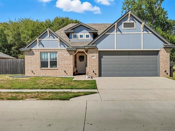 977 Sam Street, Springtown, TX 76082