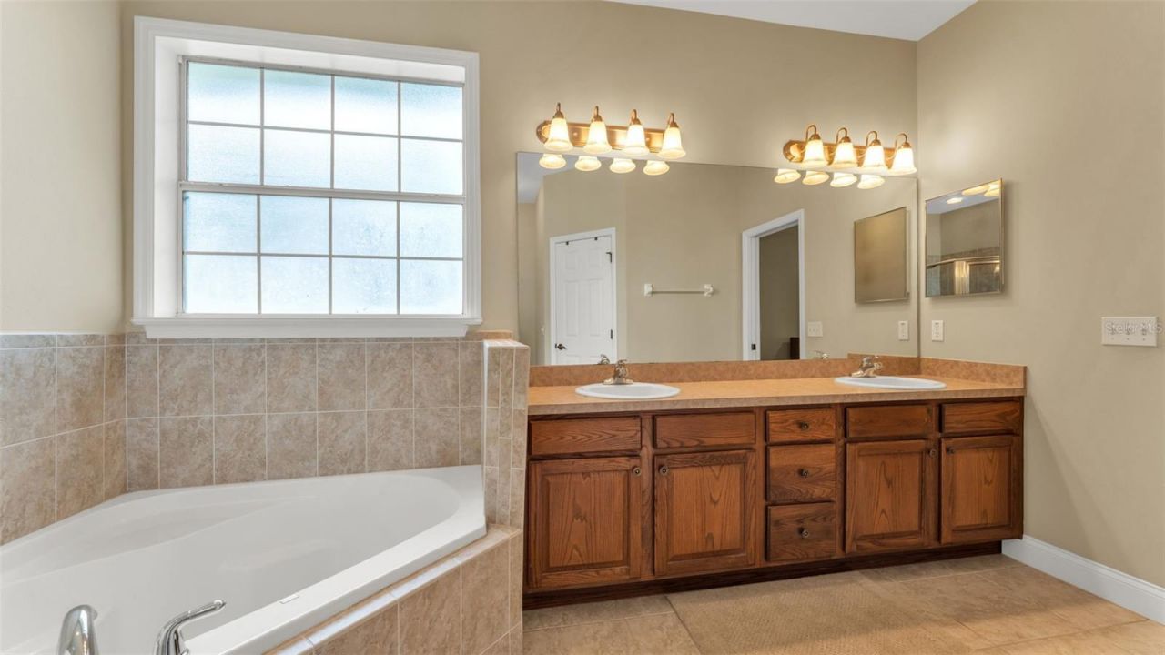 730 Country Walk Cove, Eagle Lake, FL 33839 Photo