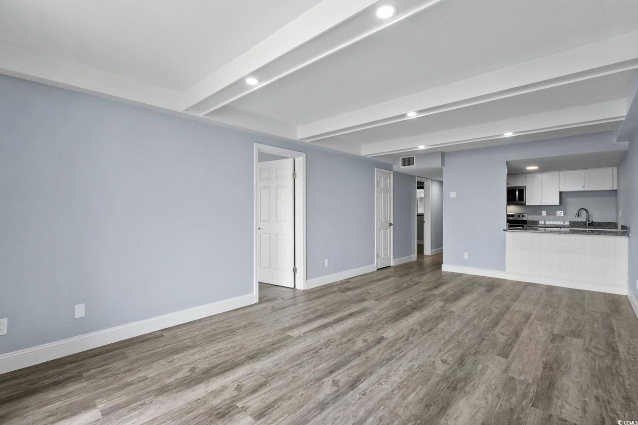 601 Mitchell Dr. Photo 6