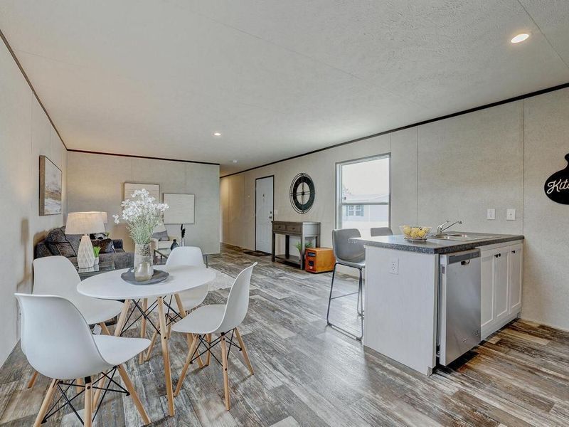 19 Winter Pine Drive, Delaware, OH 43015 Photo 5