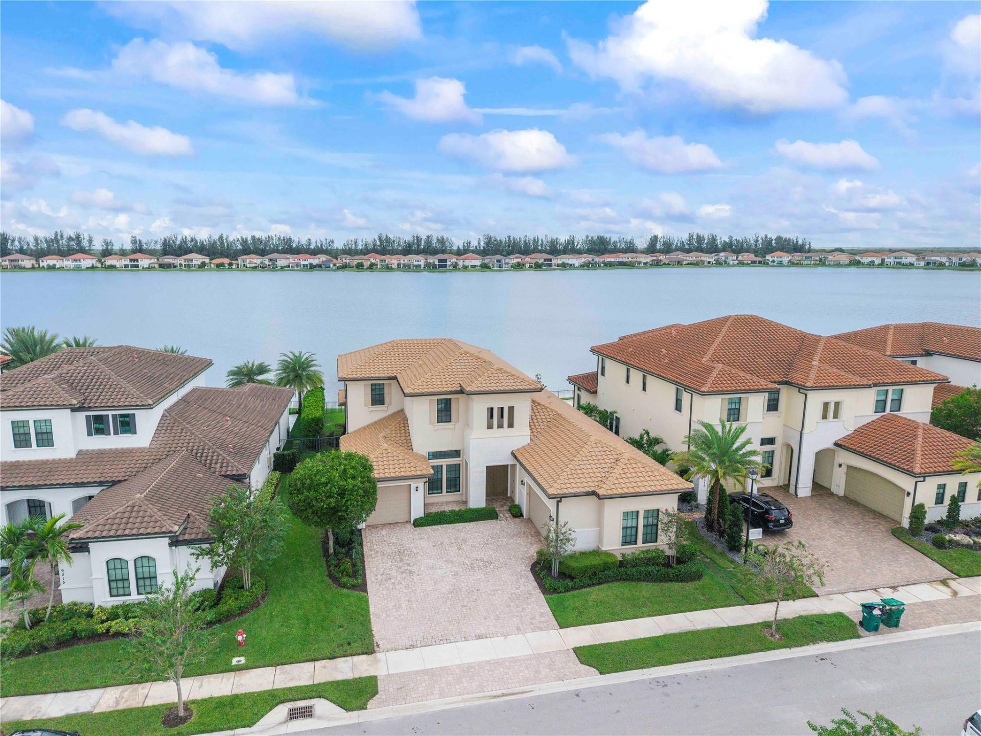 9025 Parkland Bay Drive, Parkland, FL 33076 Photo