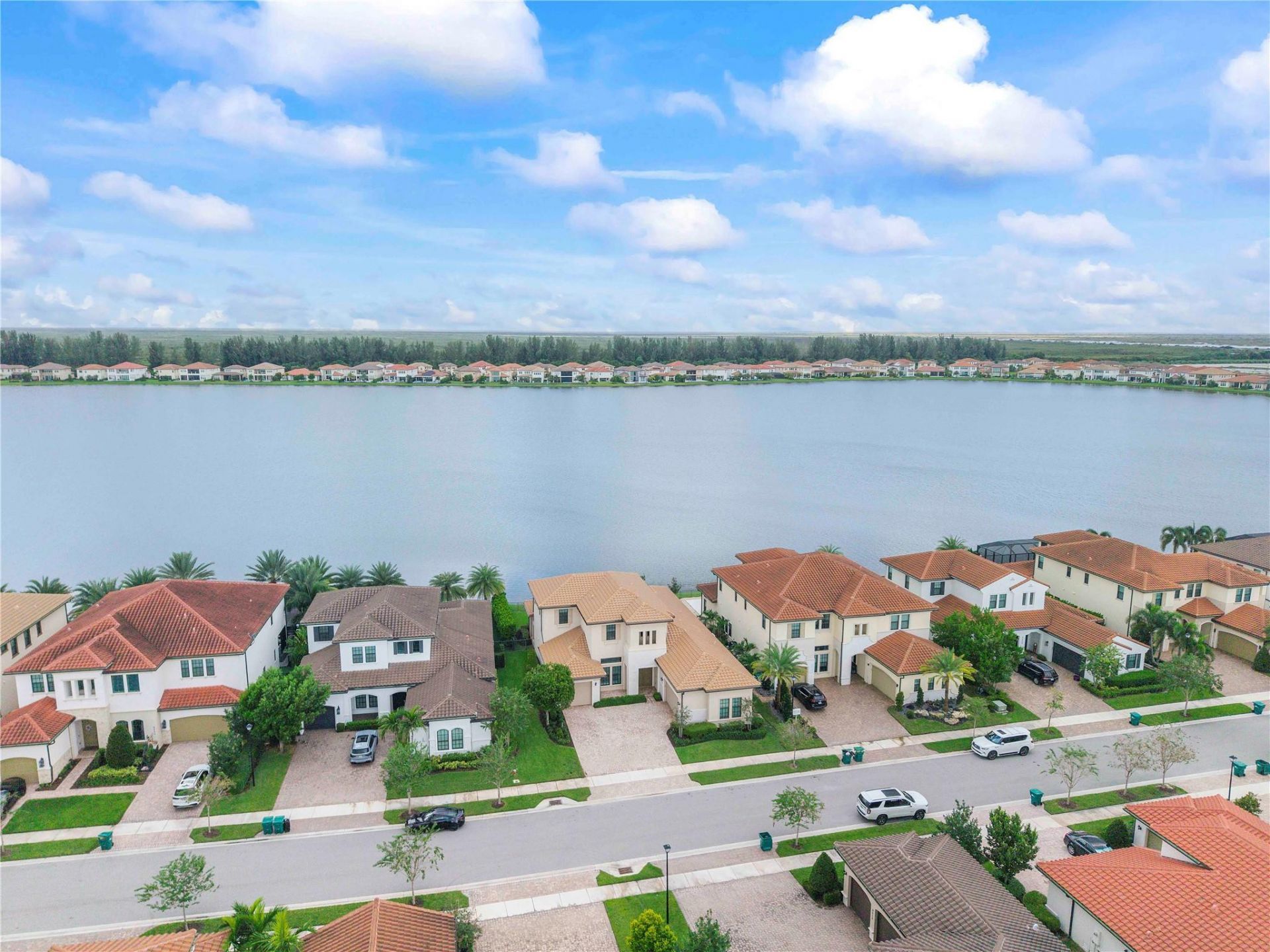 9025 Parkland Bay Drive, Parkland, FL 33076 Photo