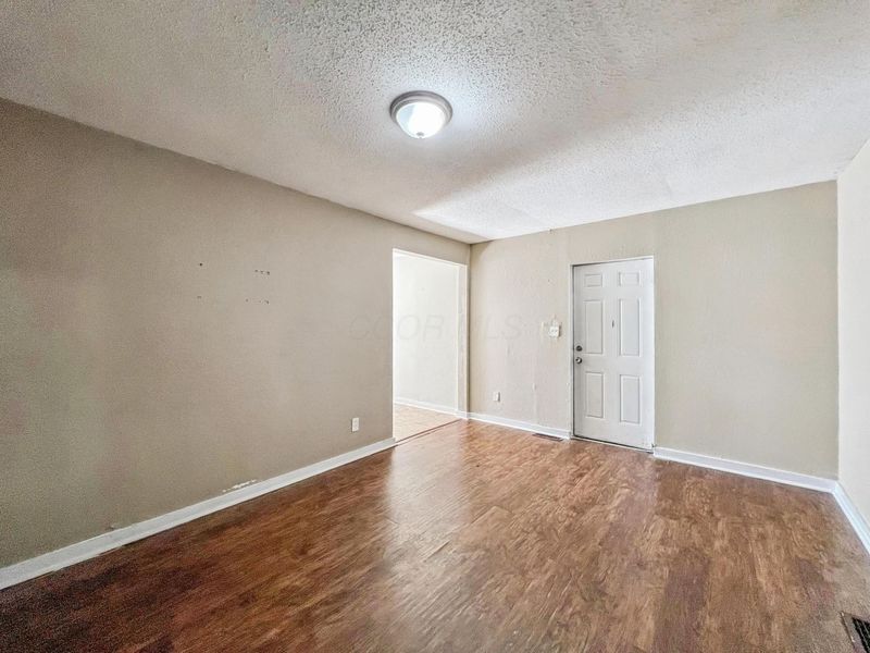 864 S Waverly Street, Columbus, OH 43227 Photo 9