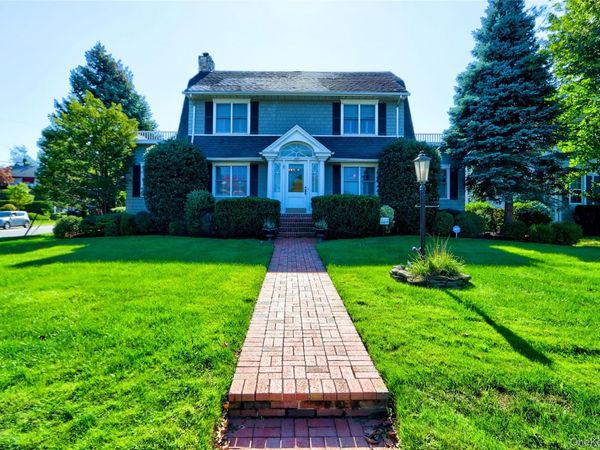 169 Hempstead Avenue, Rockville Centre, NY 11570