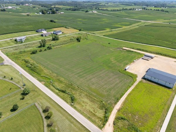 Lot 5 NW-SE Edgewood Industrial Park, Edgewood, IA 52042