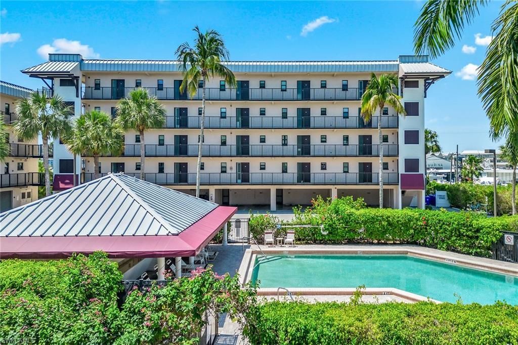 807 River Point Dr, Unit 105D, Naples, FL 34102 Photo