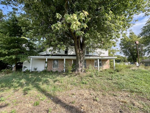 215 W Main Street, Sheldon, IL 60966