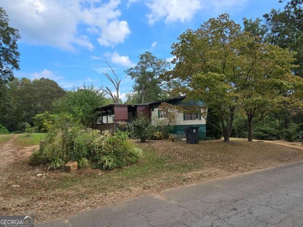 20 S Kelly Street, Tallapoosa, GA 30176
