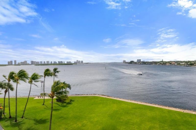 115 Lakeshore Drive, Unit 547, North Palm Beach, FL 33408 Photo