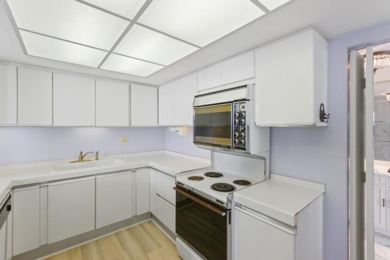 115 Lakeshore Drive, Unit 547, North Palm Beach, FL 33408 Photo