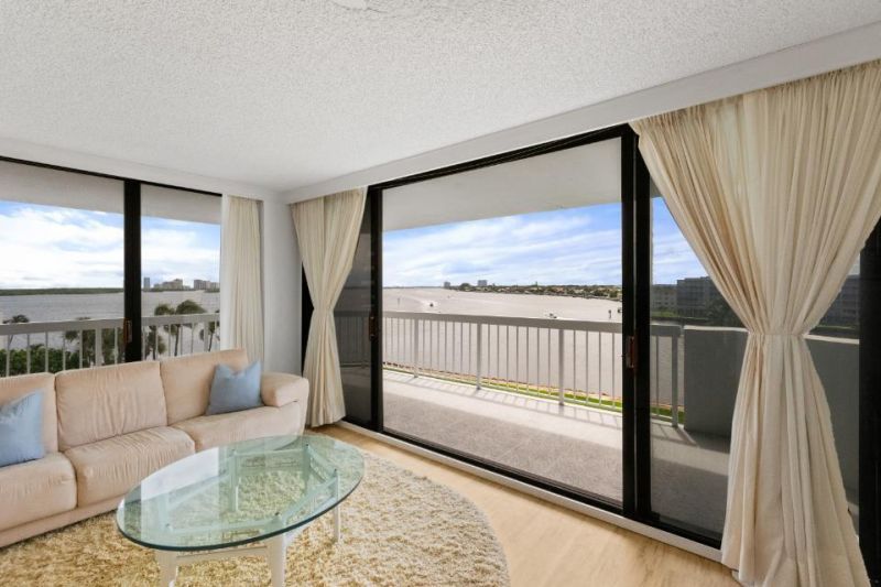 115 Lakeshore Drive, Unit 547, North Palm Beach, FL 33408 Photo