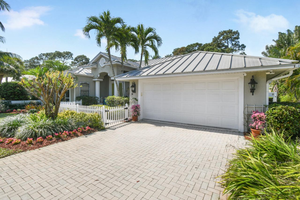 7831 SE Windjammer Way, Hobe Sound, FL 33455 Photo