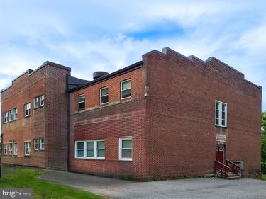 100 SCHOOL STREET, Unit F, GLEN ROCK, PA 17327