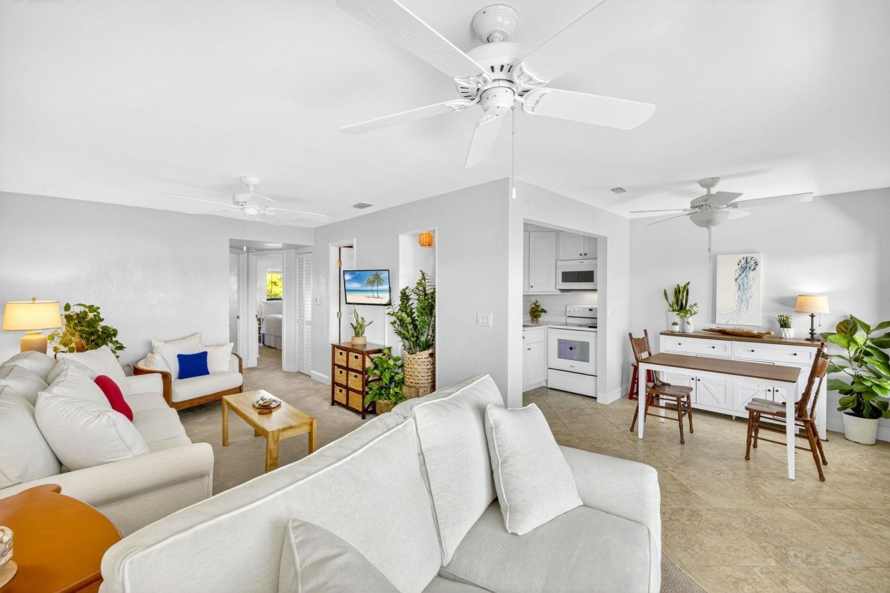 1250 Tennisplace Ct, Unit B34, Sanibel, FL 33957 Photo