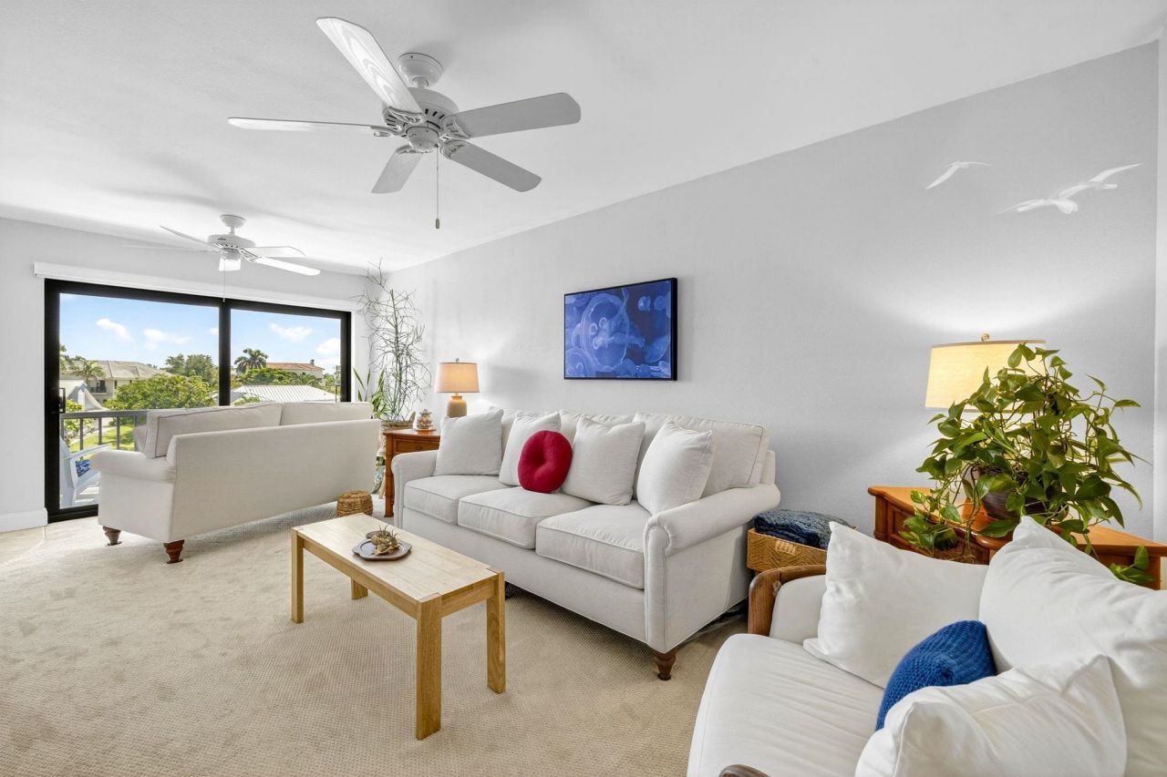 1250 Tennisplace Ct, Unit B34, Sanibel, FL 33957 Photo