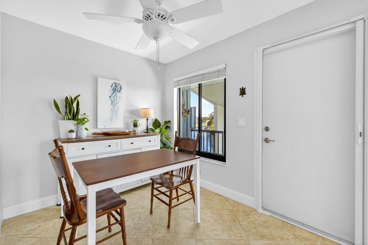 1250 Tennisplace Ct, Unit B34, Sanibel, FL 33957 Photo