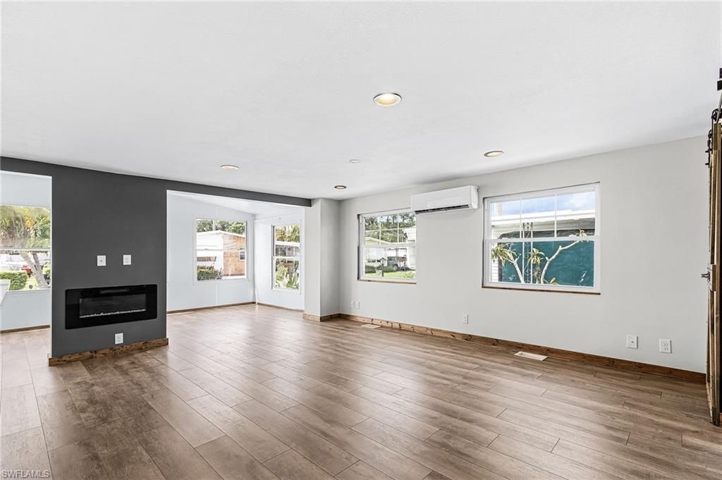 161 W Hampton Dr, Fort Myers, FL 33908 Photo