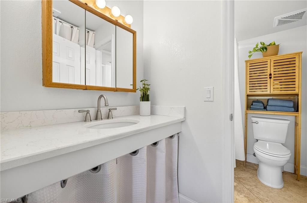 1250 Tennisplace Ct, Unit B34, Sanibel, FL 33957 Photo