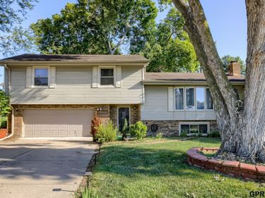 13116 Southdale Circle, Omaha, NE 68137