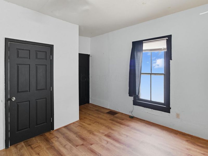 101 W 2nd Street, Frazeysburg, OH 43822 Photo 13