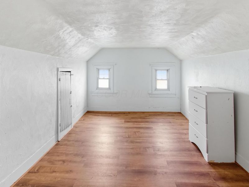 101 W 2nd Street, Frazeysburg, OH 43822 Photo 17