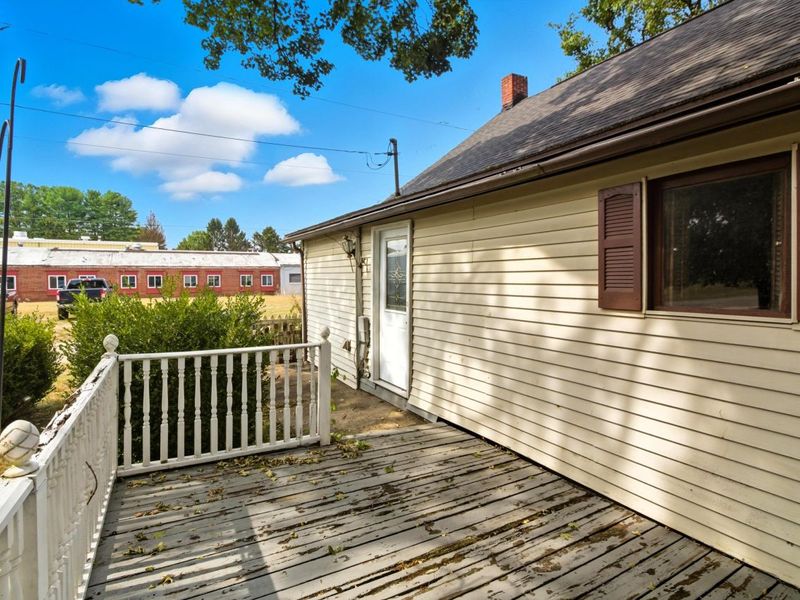 101 W 2nd Street, Frazeysburg, OH 43822 Photo 22