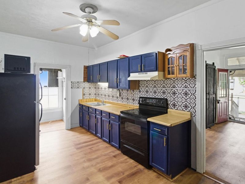 101 W 2nd Street, Frazeysburg, OH 43822 Photo 5