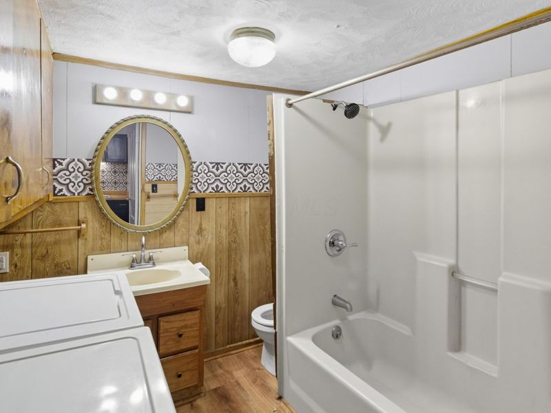 101 W 2nd Street, Frazeysburg, OH 43822 Photo 9