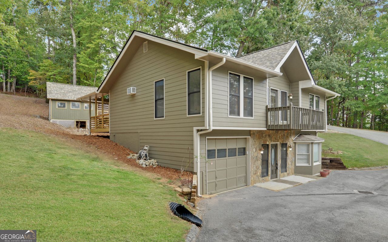 120 Ridgemore Circle, Toccoa, GA 30577 Main Photo