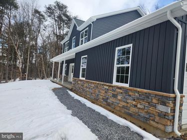 1929 DUNKLEBERGER ROAD, ELLIOTTSBURG, PA 17024