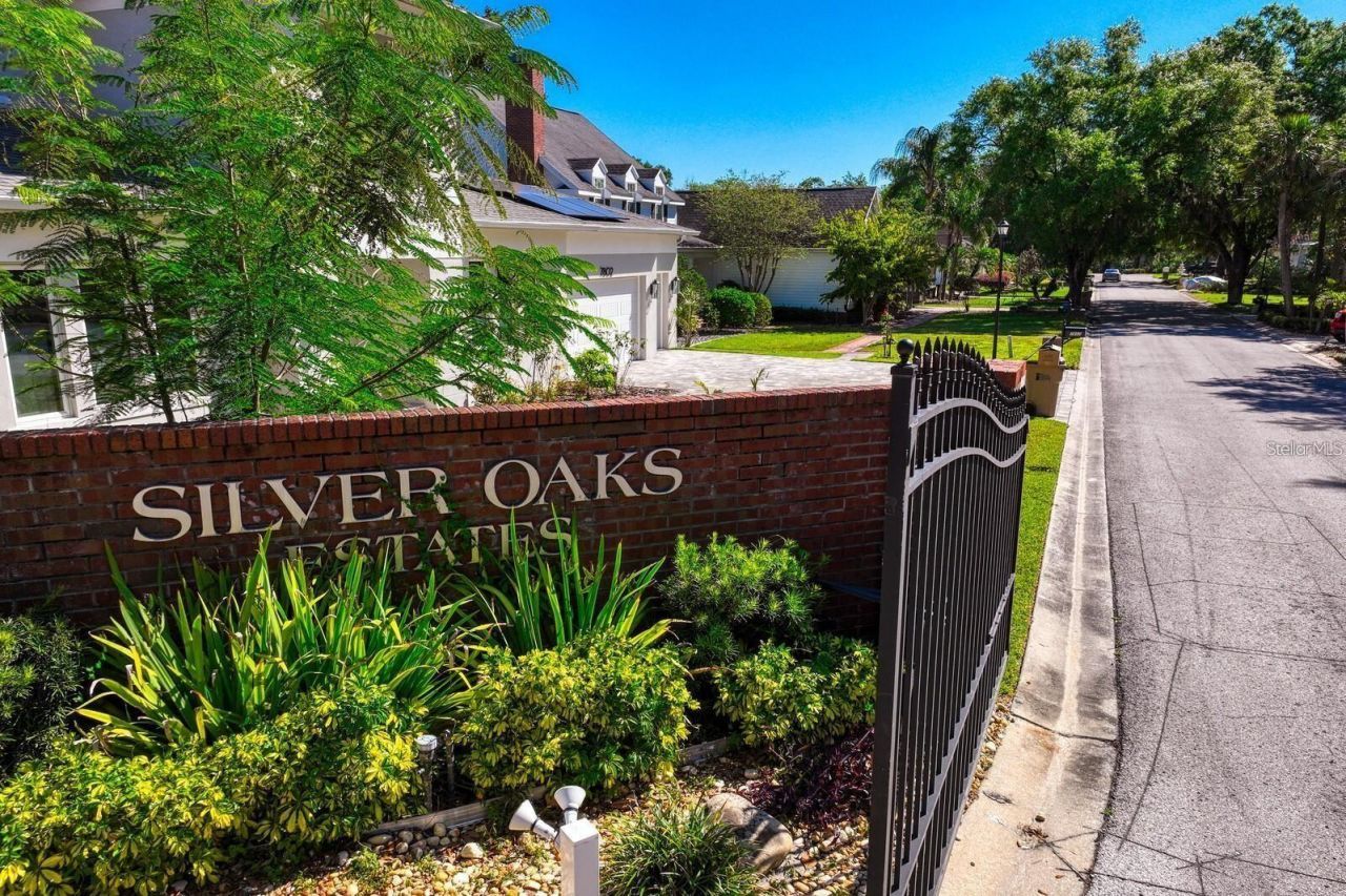 7810 Terrace Oaks Court, Temple Terrace, FL 33617 Photo