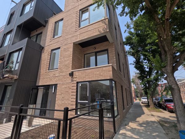 2100 W 18TH Place, Unit 302, Chicago, IL 60608