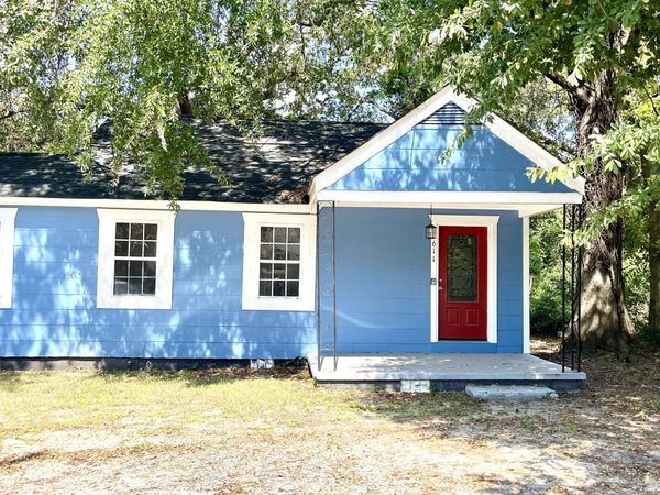 611 W Moore Street, Dublin, GA 31021