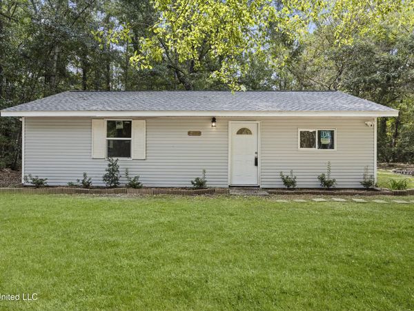 7083 Jefferson Street, Bay Saint Louis, MS 39520