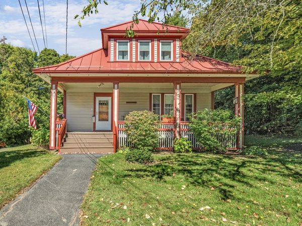 28 Main Street Hill, Dexter, ME 04930