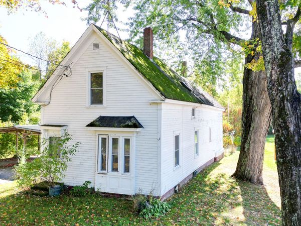 67 Pleasant Street, Solon, ME 04979