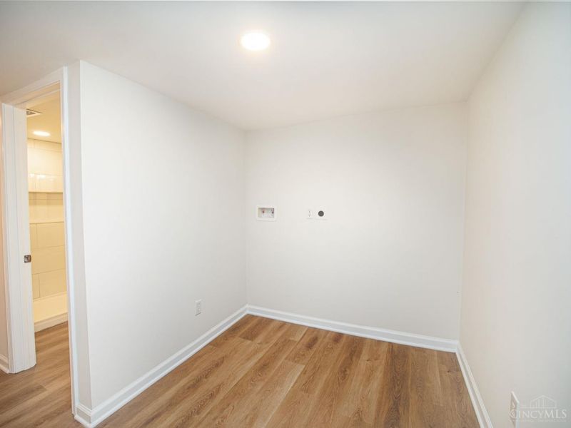 6025 Mayflower Avenue, Golf Manor, OH 45237 Photo 17